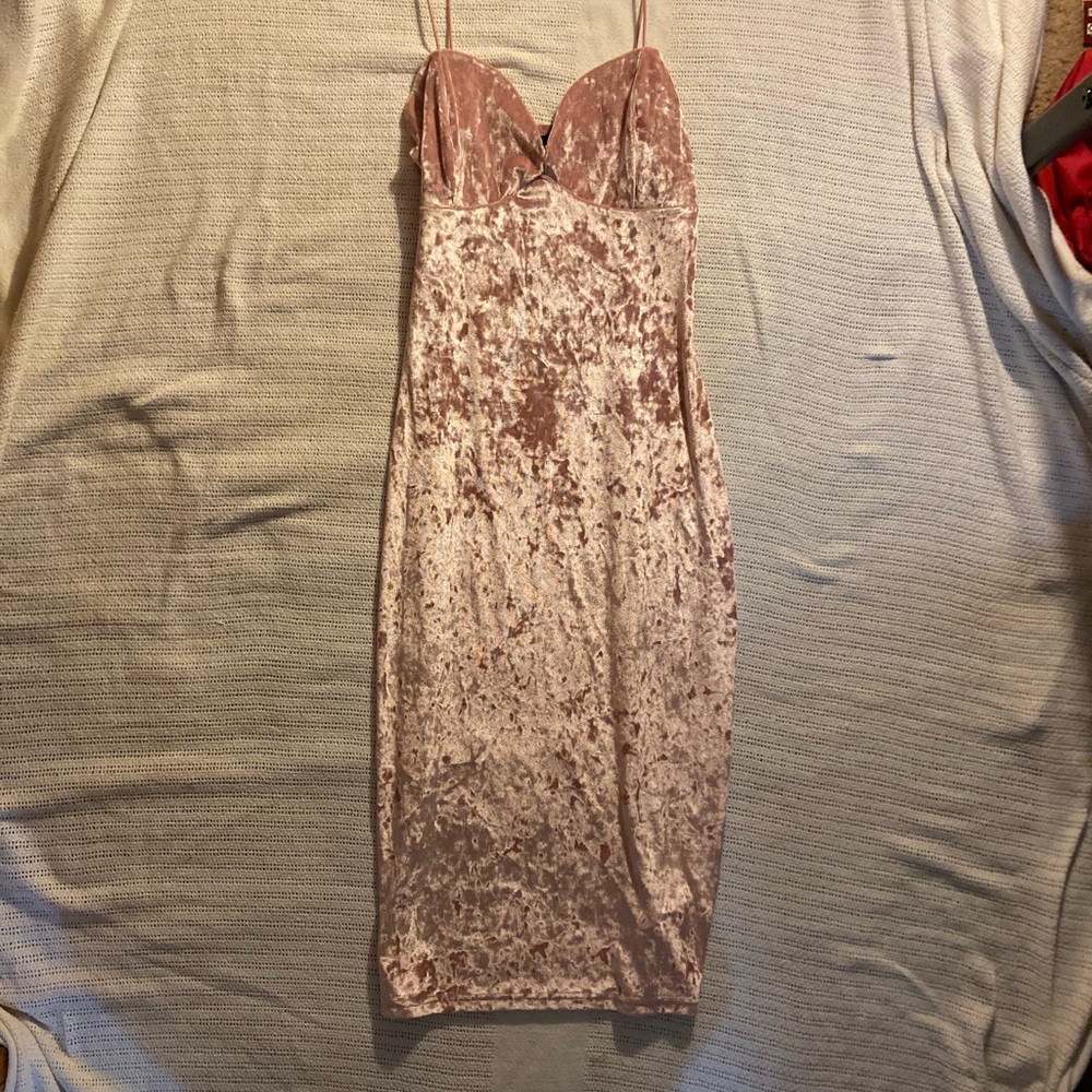 Revamped Gold Bodycon Dress Sweetheart Neckline